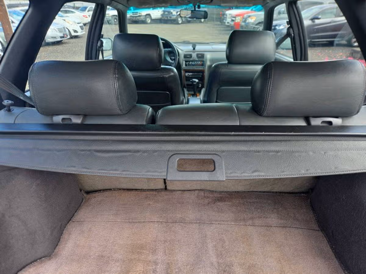 1996 Subaru Legacy Outback Image 8