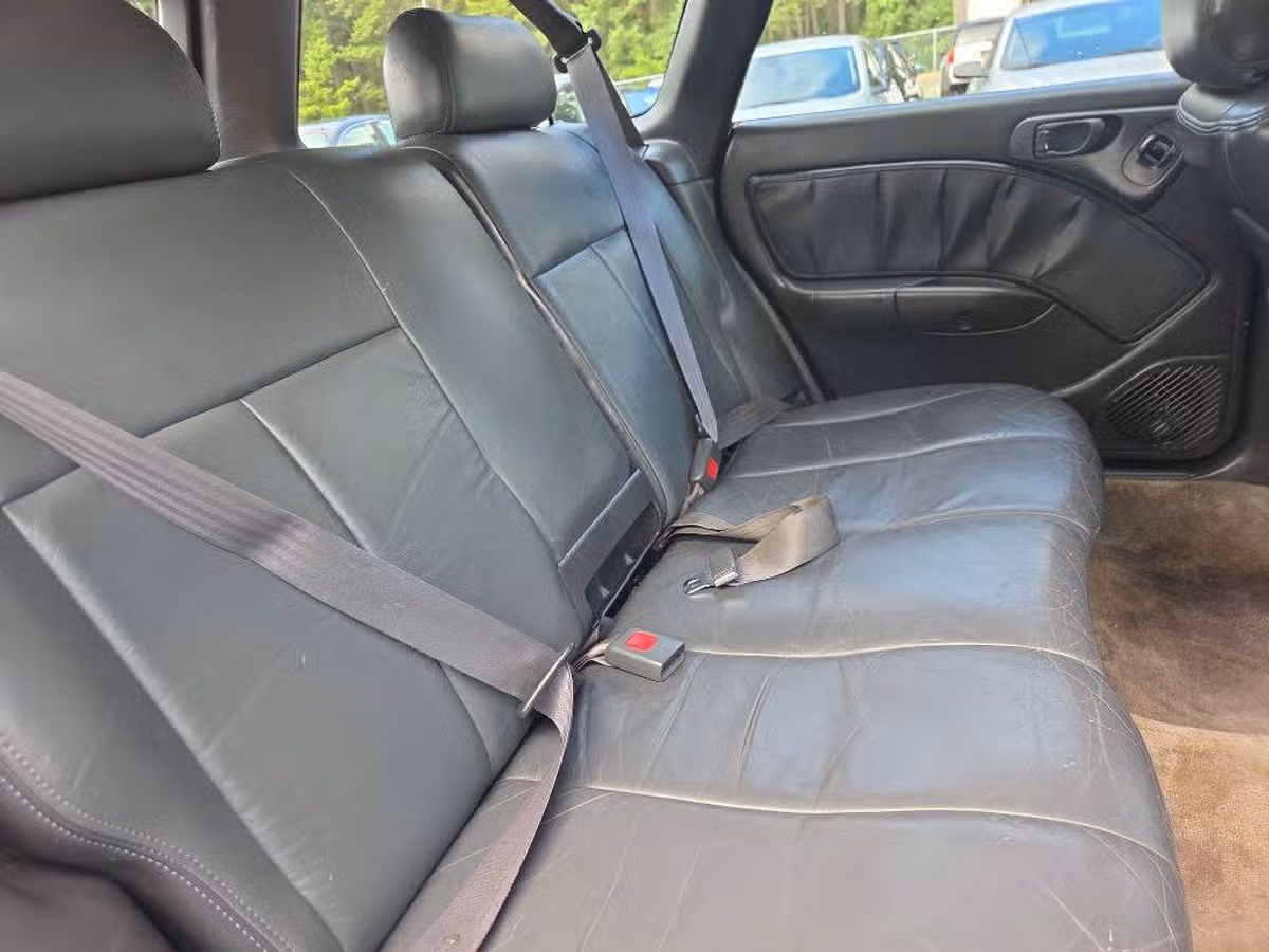 1996 Subaru Legacy Outback Image 10