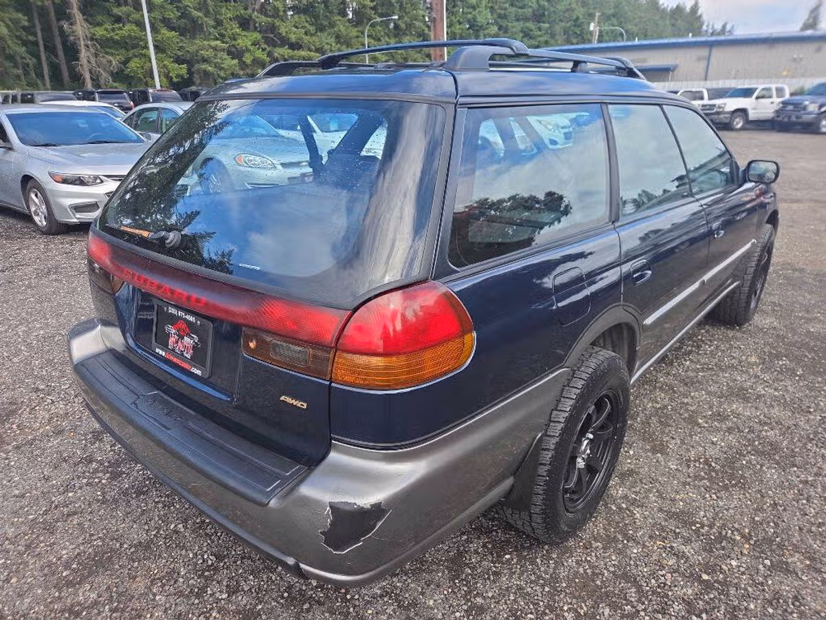 1996 Subaru Legacy Outback Image 6