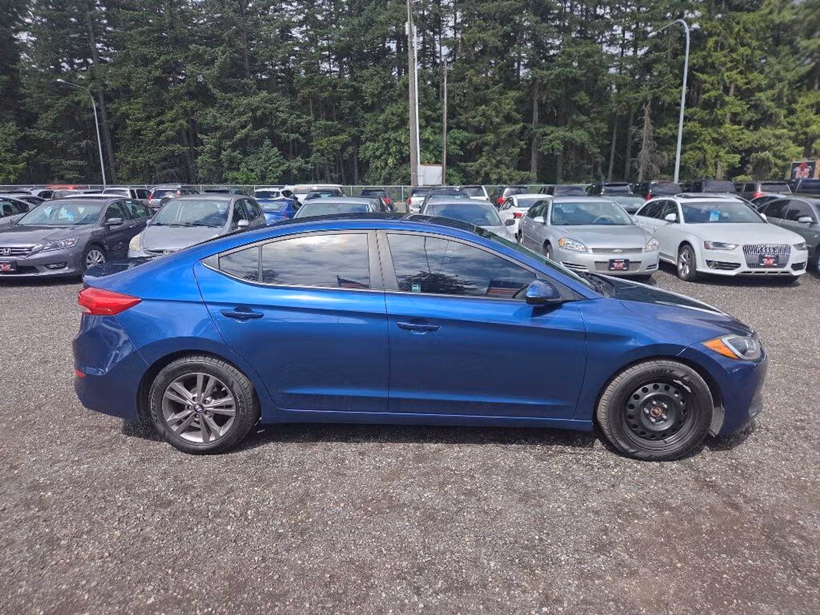 2017 Hyundai ELANTRA SE Upper Image 1