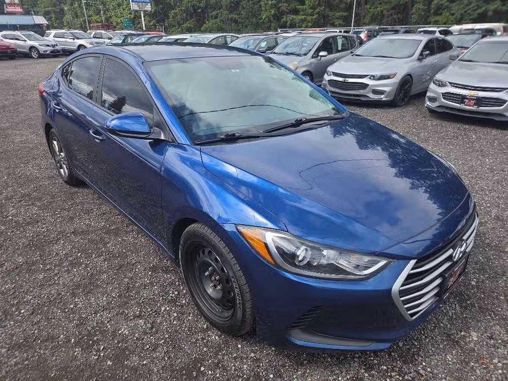 2017 Hyundai ELANTRA SE Image 2