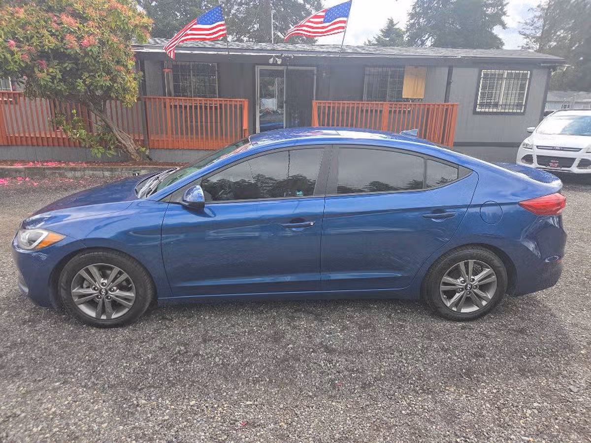 2017 Hyundai ELANTRA SE Image 5