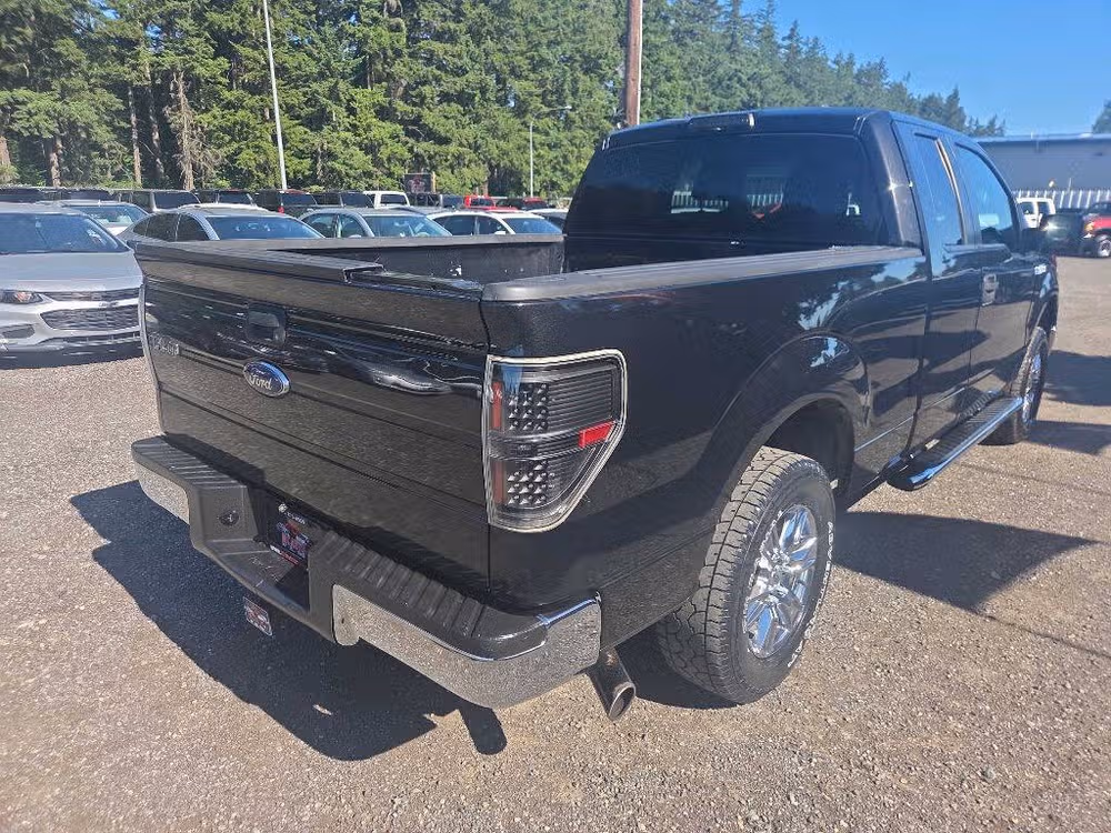 2010 Ford F-150 STX SuperCab Image 9