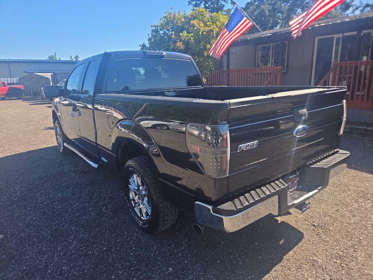 2010 Ford F-150 STX SuperCab Image 6