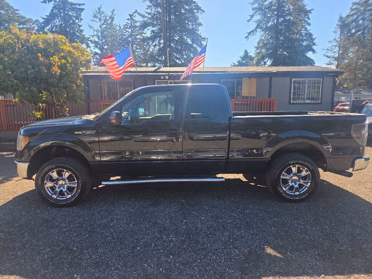 2010 Ford F-150 STX SuperCab Image 3