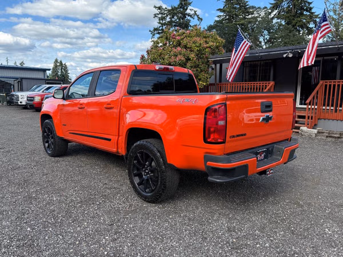 2020 Chevrolet Colorado LT Crew Cab Image 6