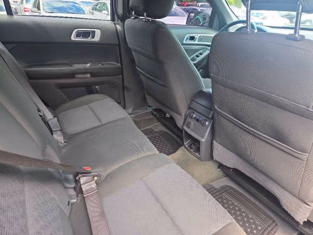 2013 Ford Explorer XLT Image 9