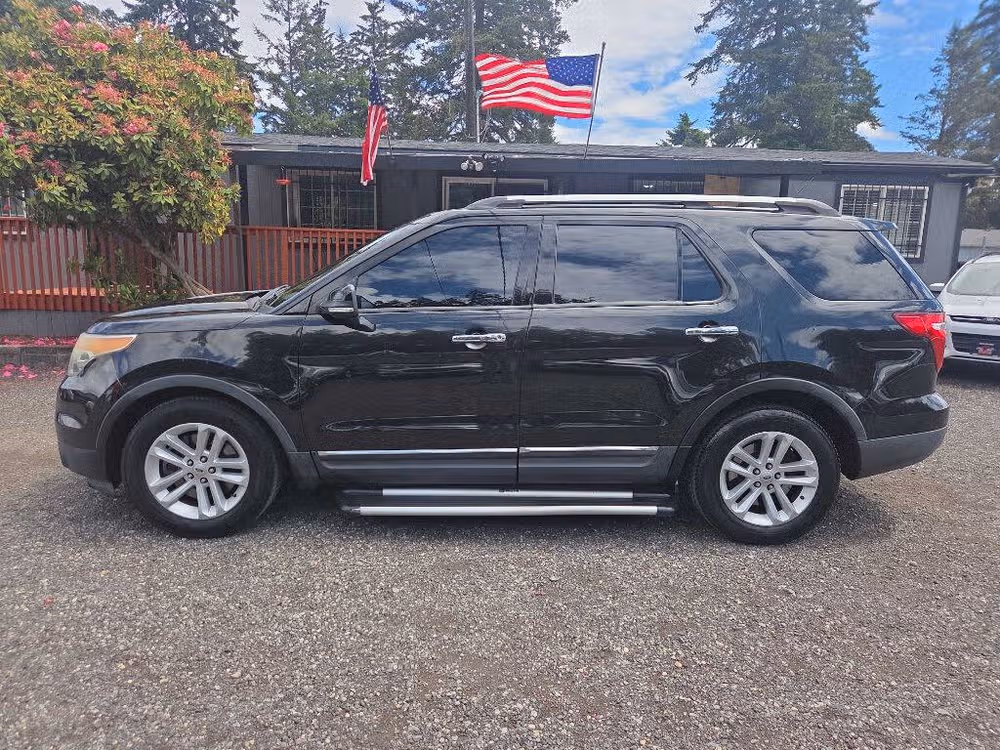2013 Ford Explorer XLT Image 6