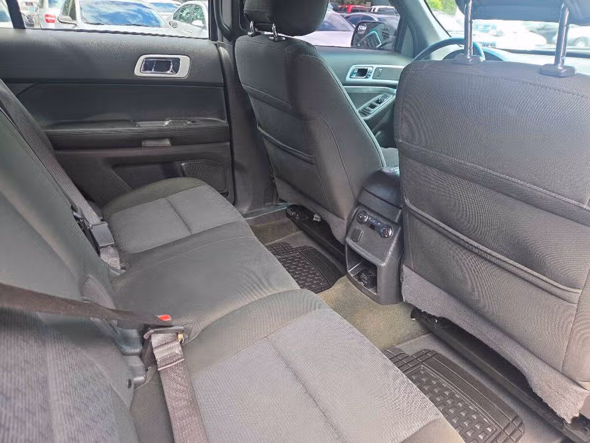 2013 Ford Explorer XLT Image 9