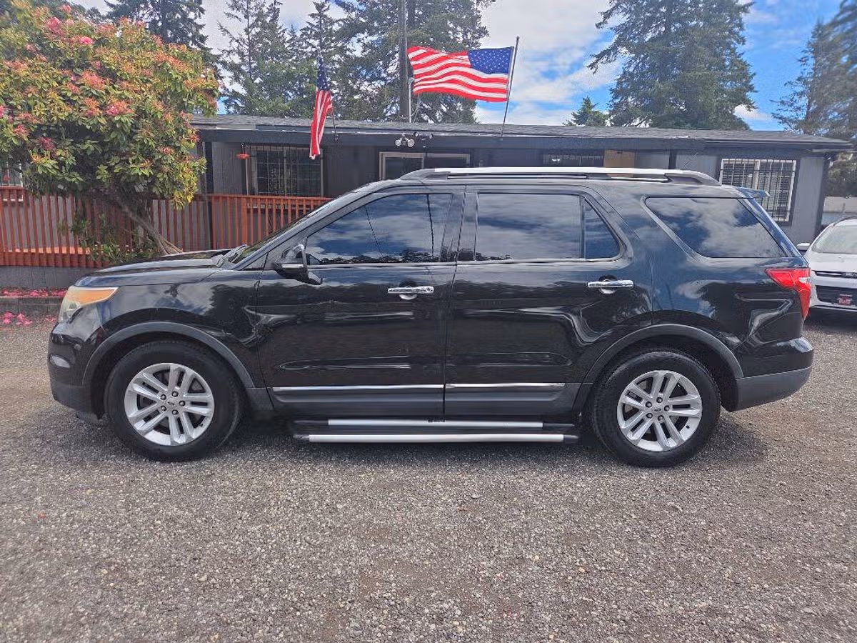 2013 Ford Explorer XLT Image 6