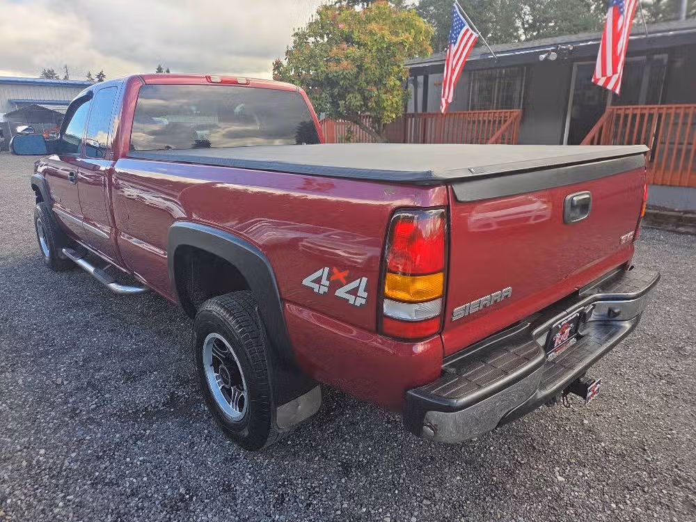 2005 GMC Sierra 2500HD WORK TRUCK Extended Cab Image 6