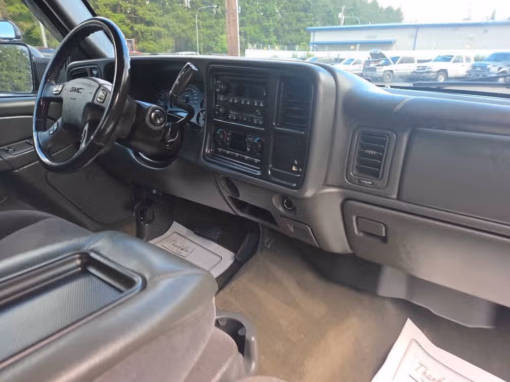 2005 GMC Sierra 2500HD WORK TRUCK Extended Cab Image 11