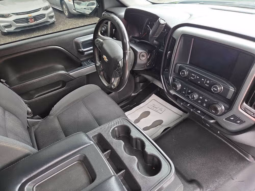 2015 Chevrolet Silverado 1500 LT Crew Cab Image 12