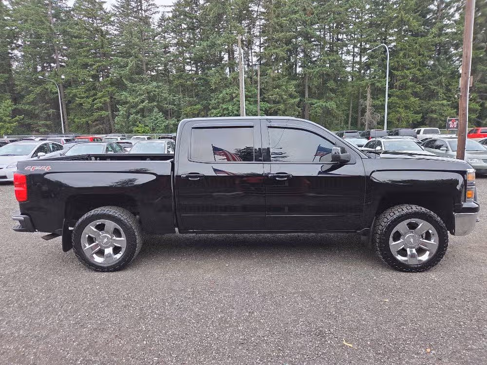 2015 Chevrolet Silverado 1500 LT Crew Cab Image 1