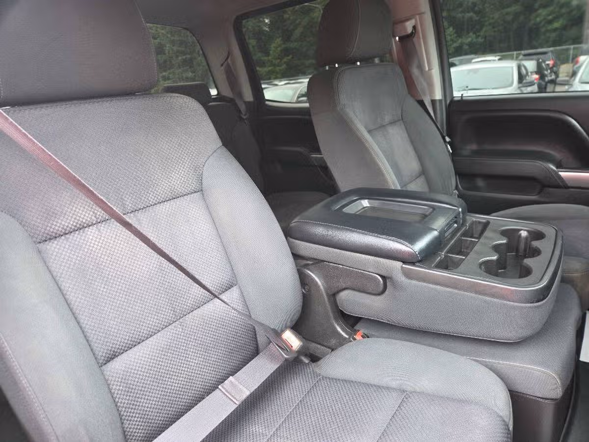 2015 Chevrolet Silverado 1500 LT Crew Cab Image 11