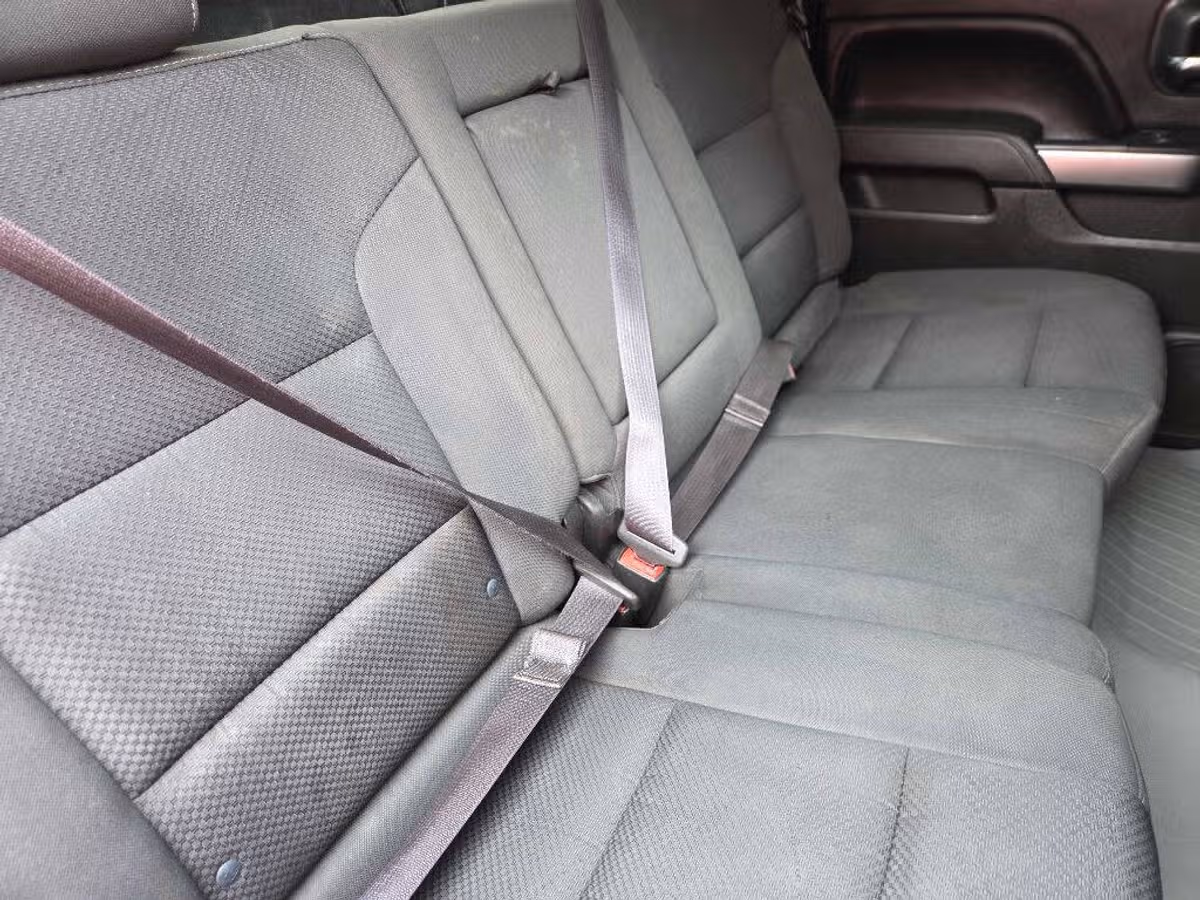 2015 Chevrolet Silverado 1500 LT Crew Cab Image 10
