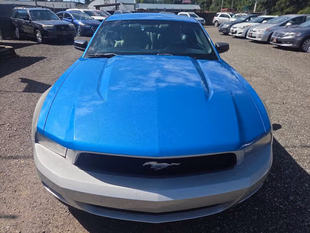 2012 Ford Mustang V6 Image 3