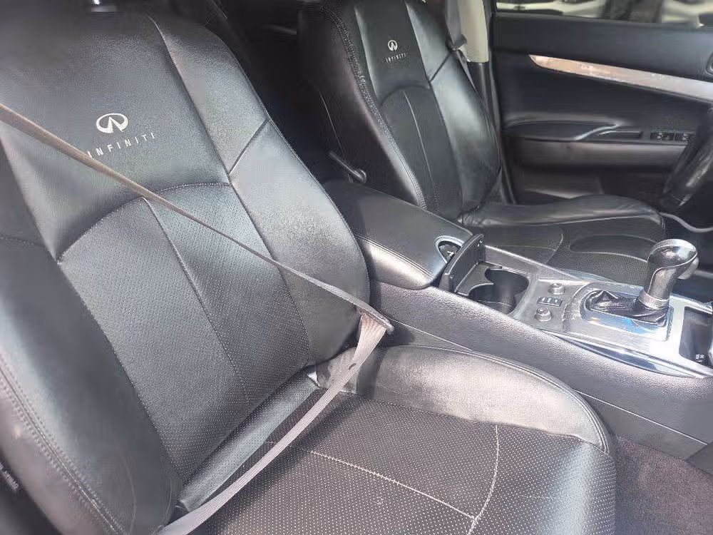 2011 INFINITI G37 Sedan x Image 12