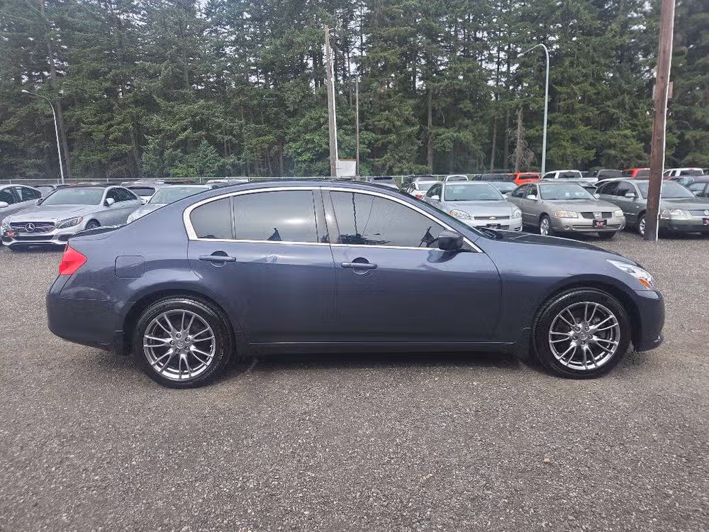 2011 INFINITI G37 Sedan x Image 1
