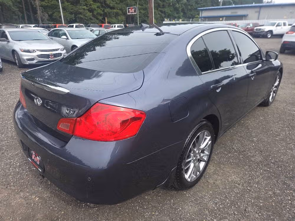 2011 INFINITI G37 Sedan x Image 6