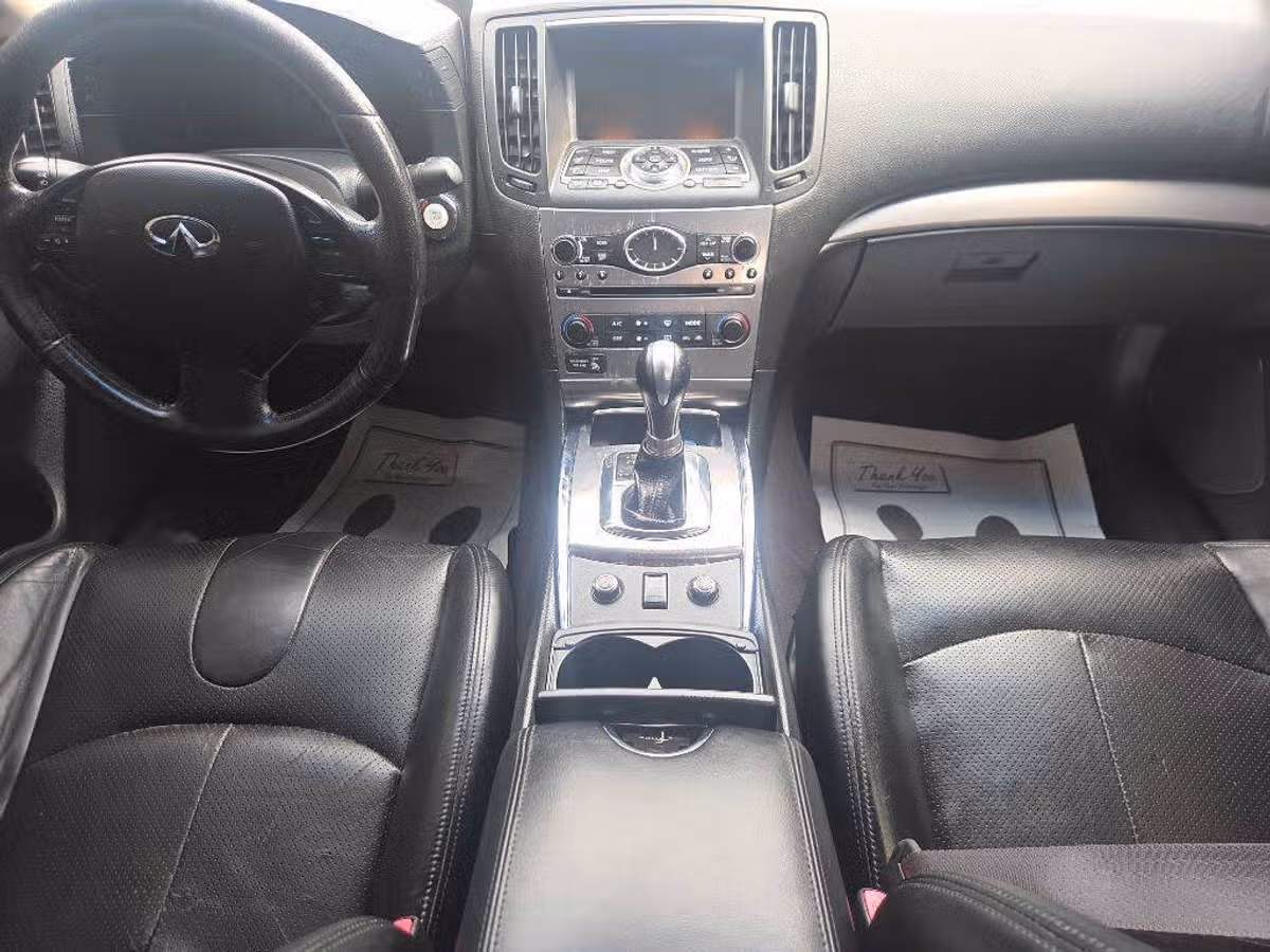 2011 INFINITI G37 Sedan x Image 13