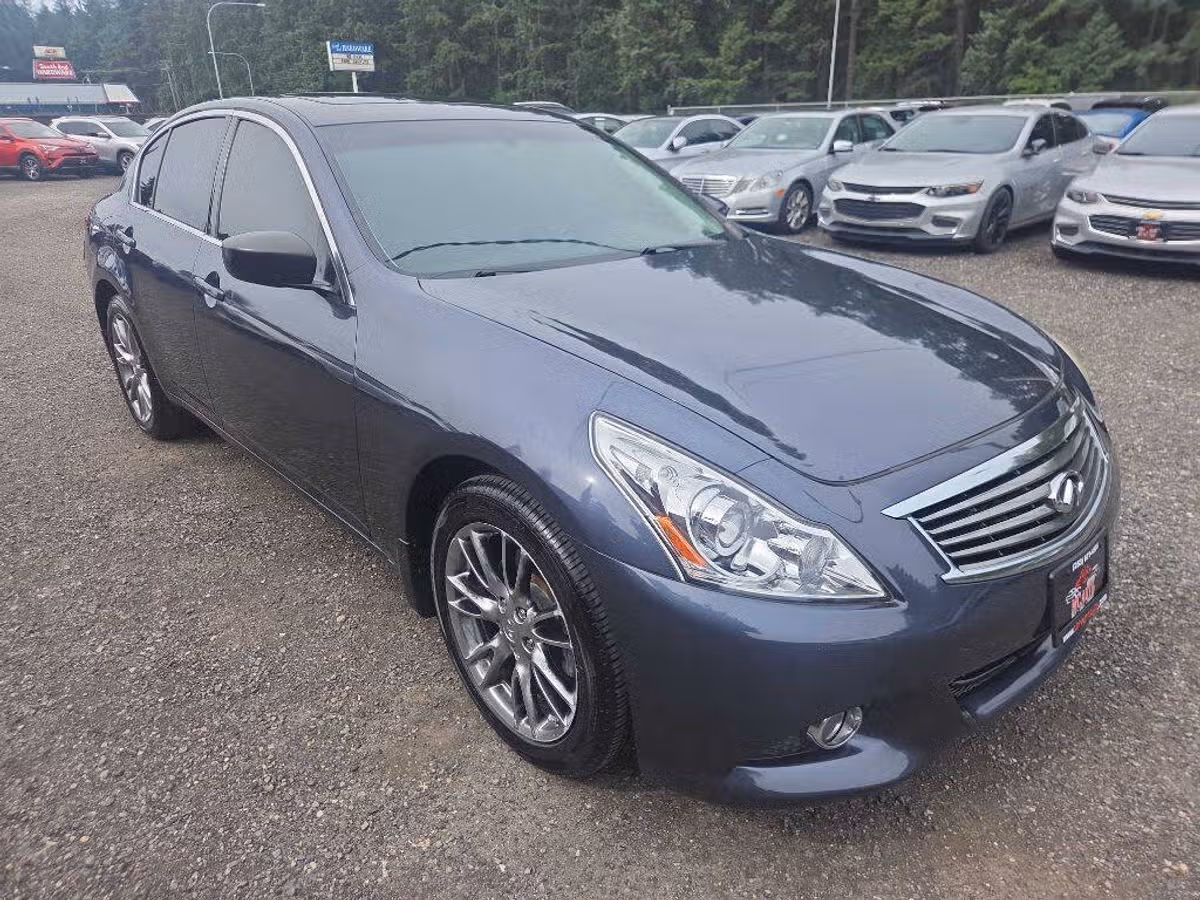2011 INFINITI G37 Sedan x Image 3