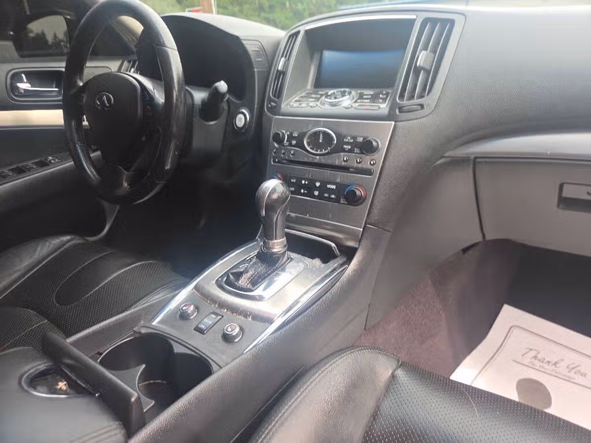 2011 INFINITI G37 Sedan x Image 14