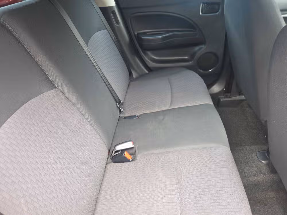 2017 Mitsubishi Mirage ES Image 10