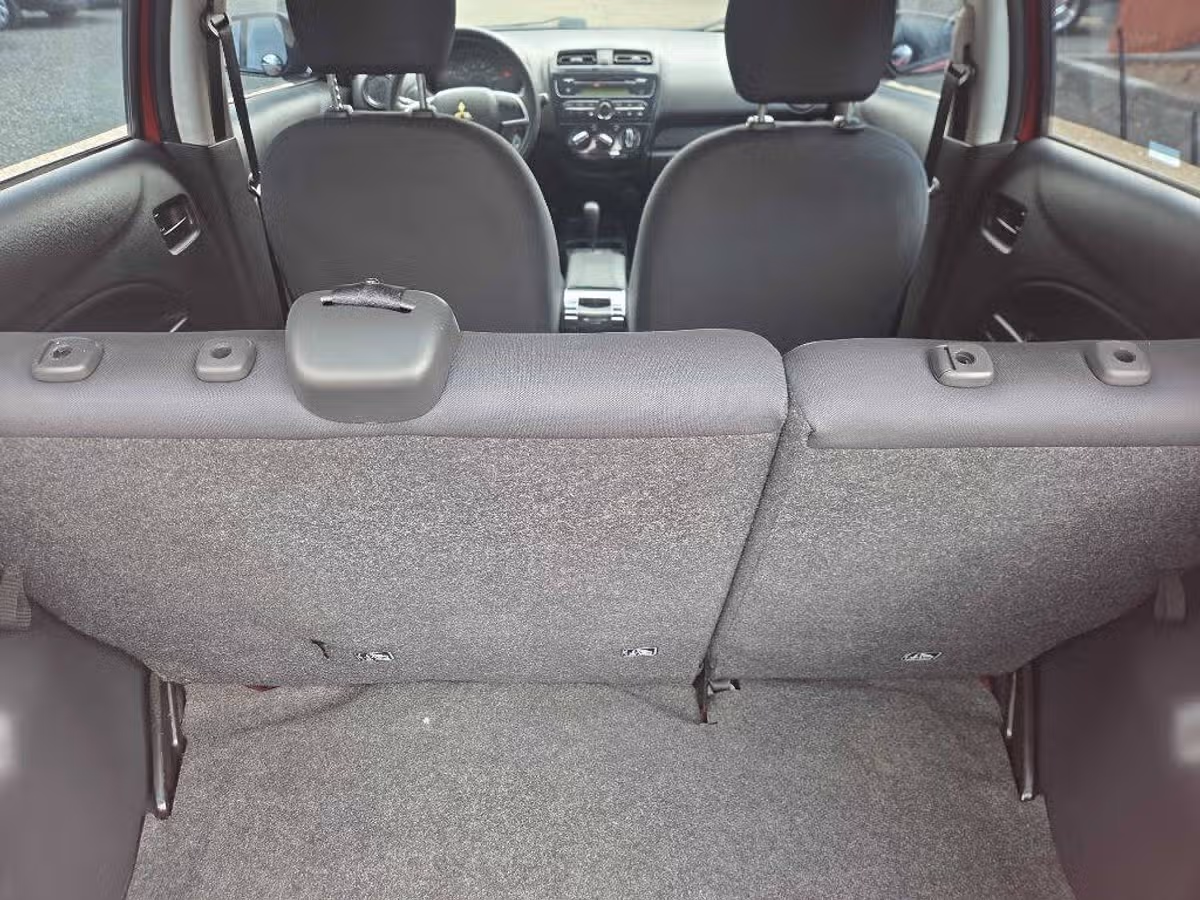 2017 Mitsubishi Mirage ES Image 8