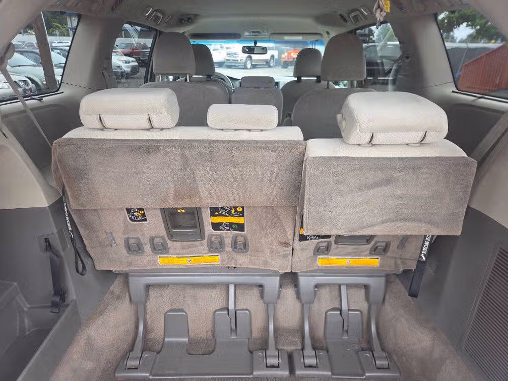 2011 Toyota Sienna LE 8-Passenger Passenger Image 10