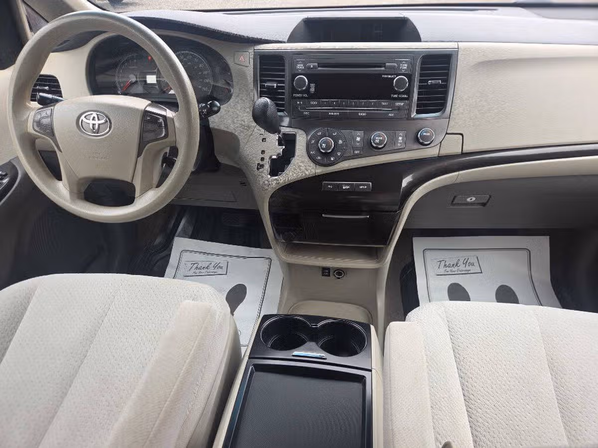 2011 Toyota Sienna LE 8-Passenger Passenger Image 13