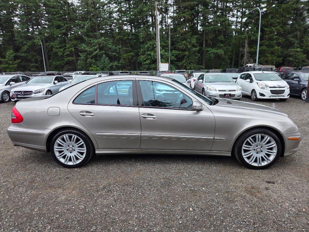 Gold 2008 Mercedes-Benz E-Class Sedan All-Wheel Drive Automatic