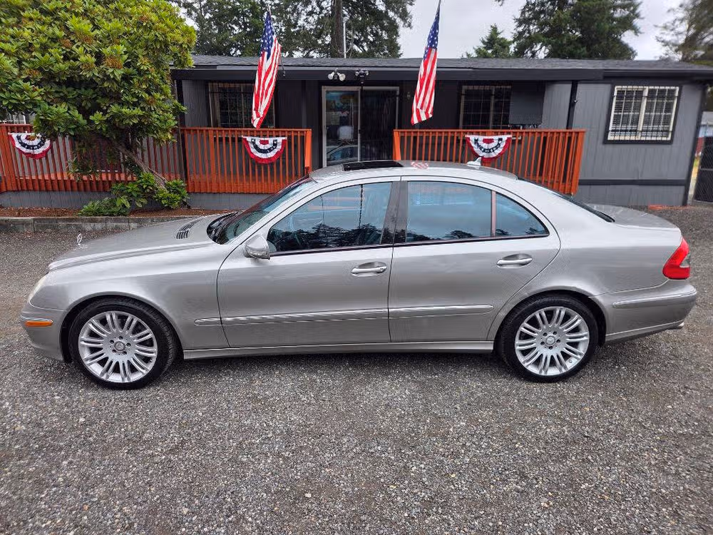 2008 Mercedes-Benz E-Class E 350 4MATIC Image 5