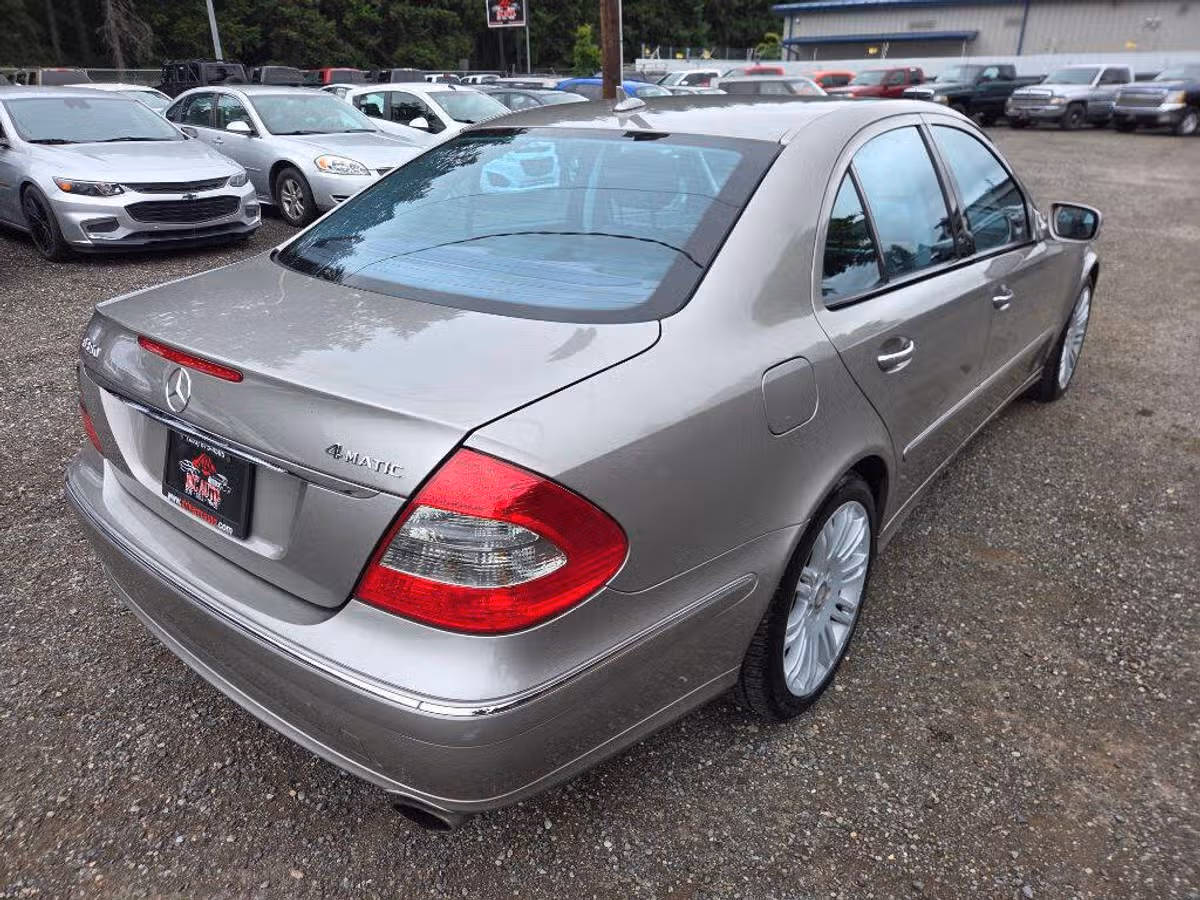 2008 Mercedes-Benz E-Class E 350 4MATIC Image 8