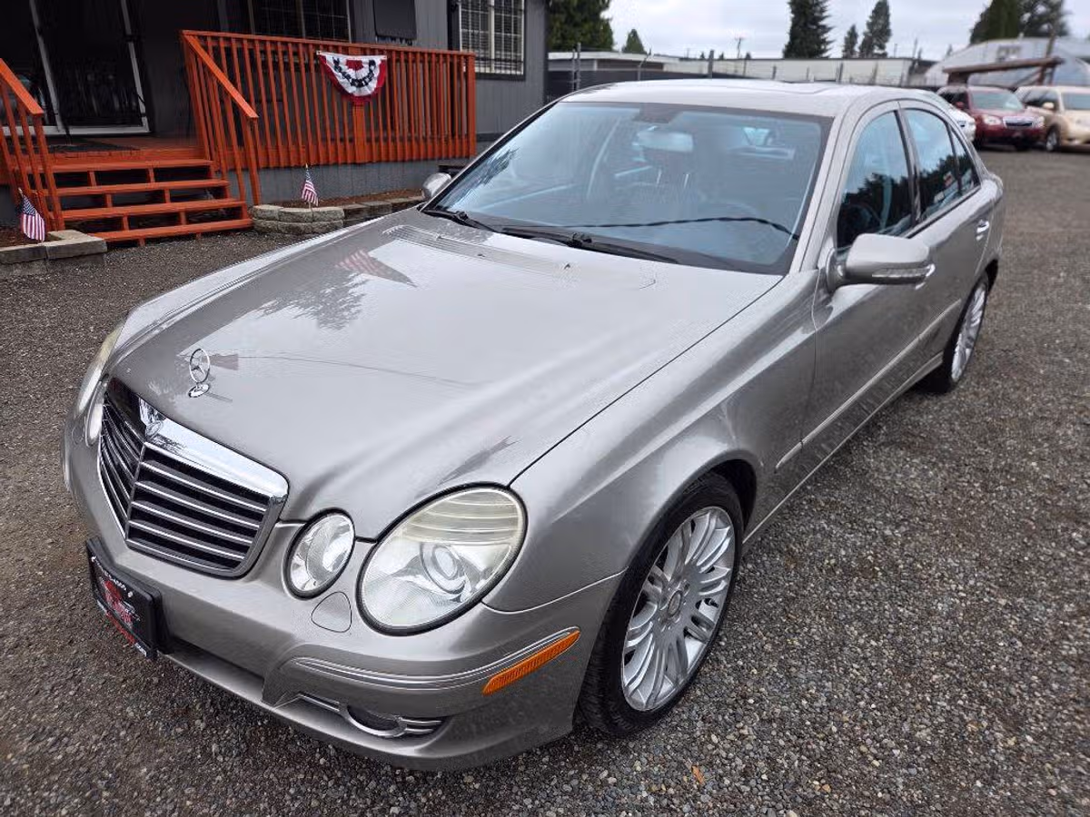 2008 Mercedes-Benz E-Class E 350 4MATIC Image 4