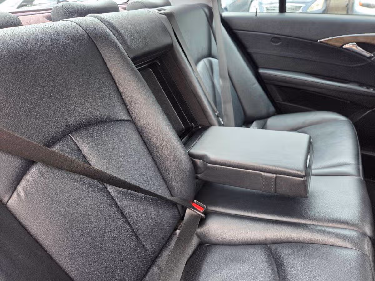 2008 Mercedes-Benz E-Class E 350 4MATIC Image 10
