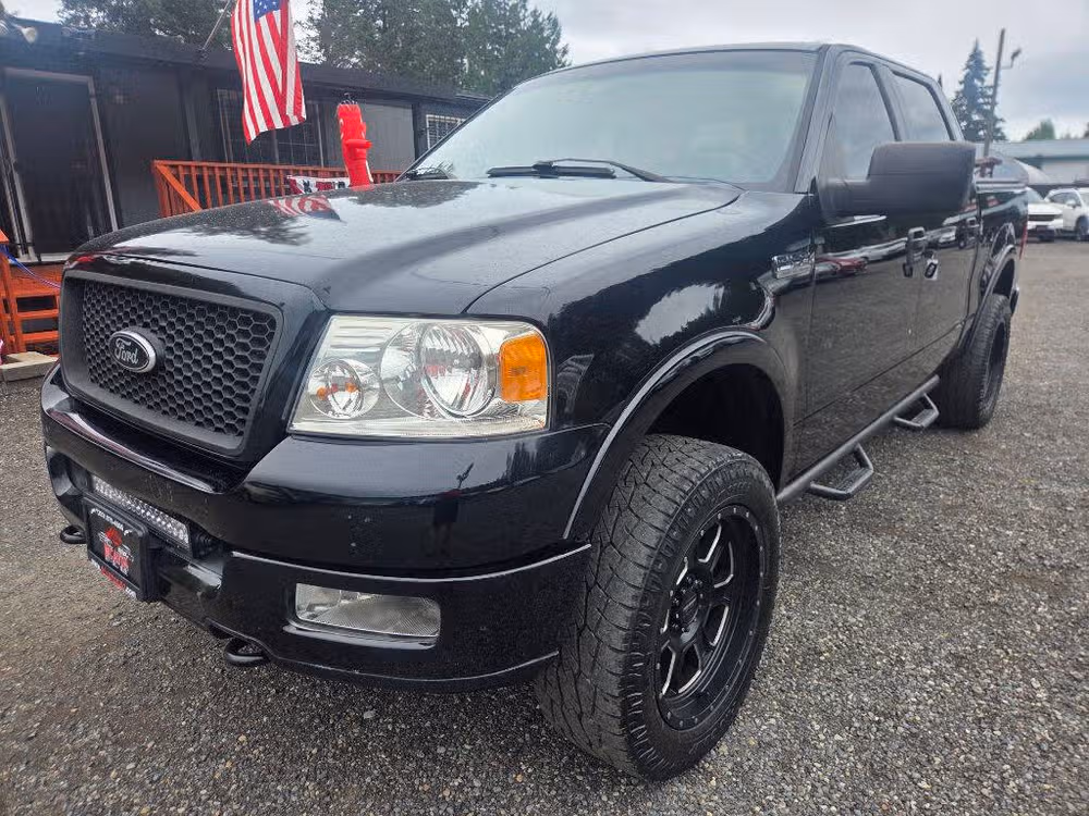 2005 Ford F-150 XLT SuperCrew Image 4