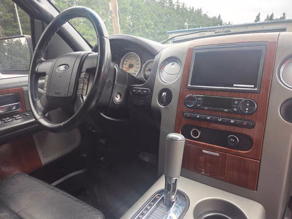 2005 Ford F-150 XLT SuperCrew Image 12