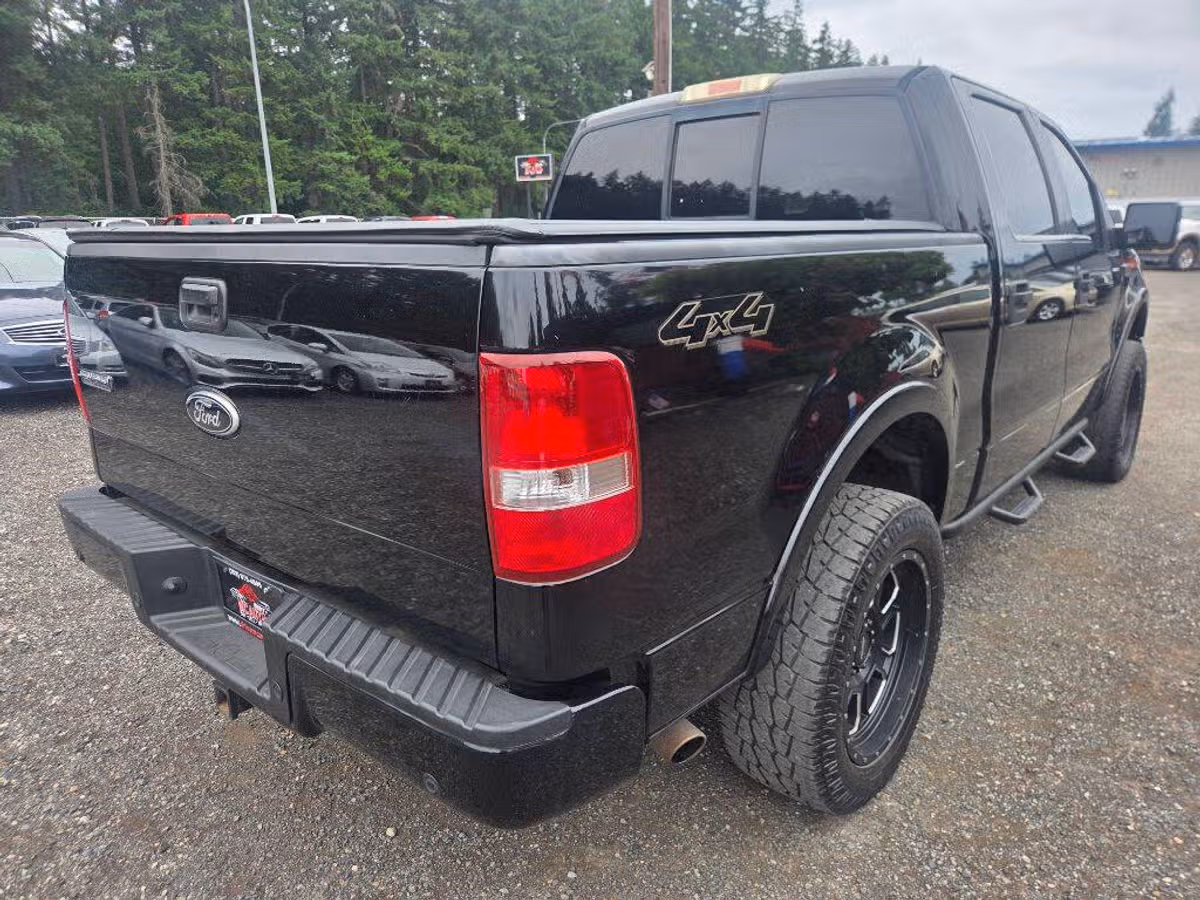 2005 Ford F-150 XLT SuperCrew Image 7