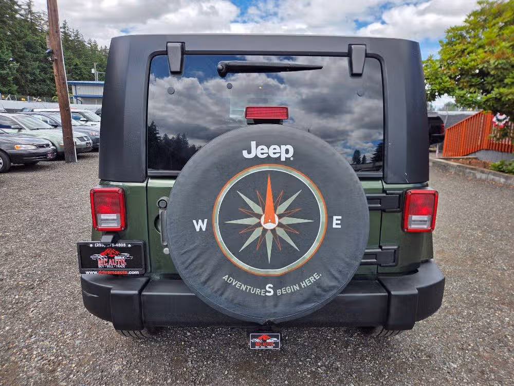2007 Jeep Wrangler Unlimited Sahara Image 7