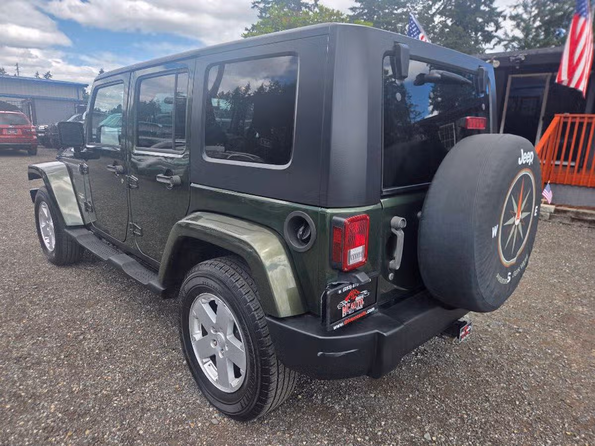 2007 Jeep Wrangler Unlimited Sahara Image 6