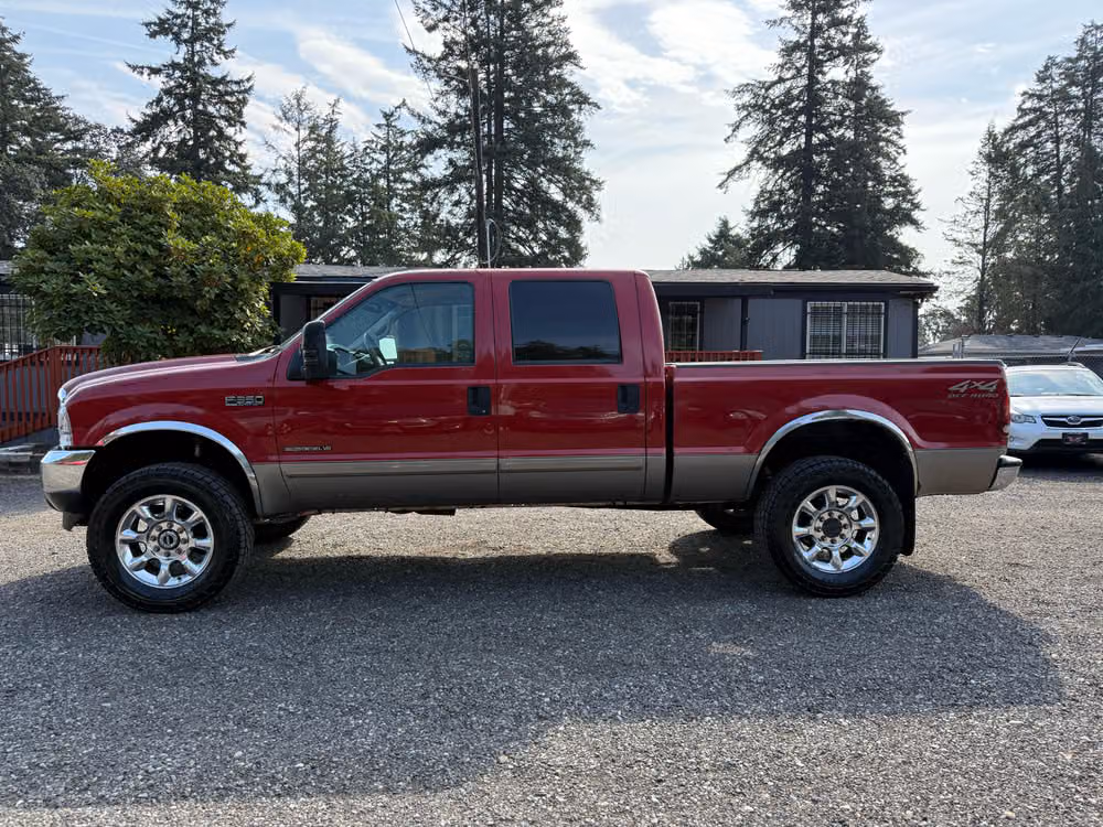 2002 Ford F-350 Super Duty LARIAT Crew Cab Image 5