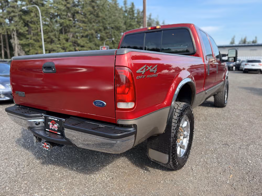 2002 Ford F-350 Super Duty LARIAT Crew Cab Image 8