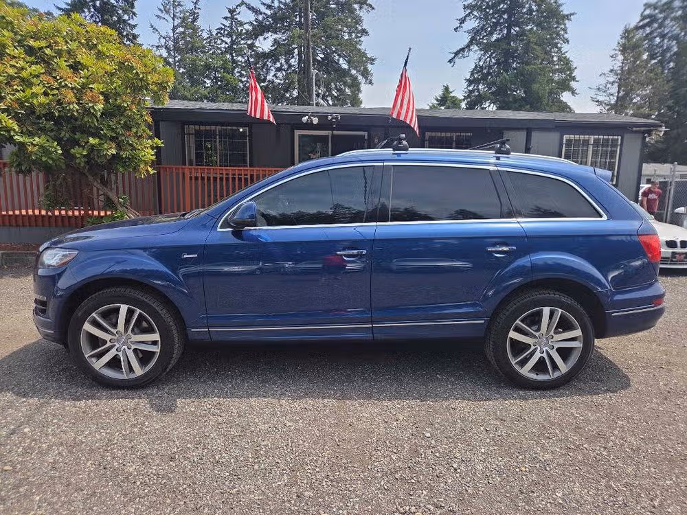 2015 Audi Q7 3.0T quattro Premium Plus Lower Image 2