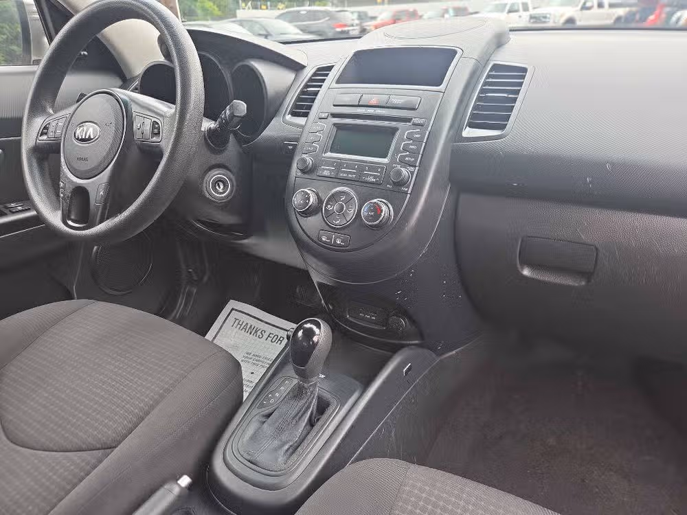 2013 Kia Soul Base Crossover Image 12
