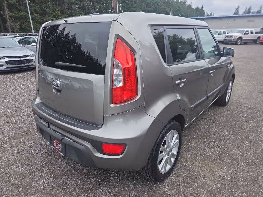 2013 Kia Soul Base Crossover Image 8
