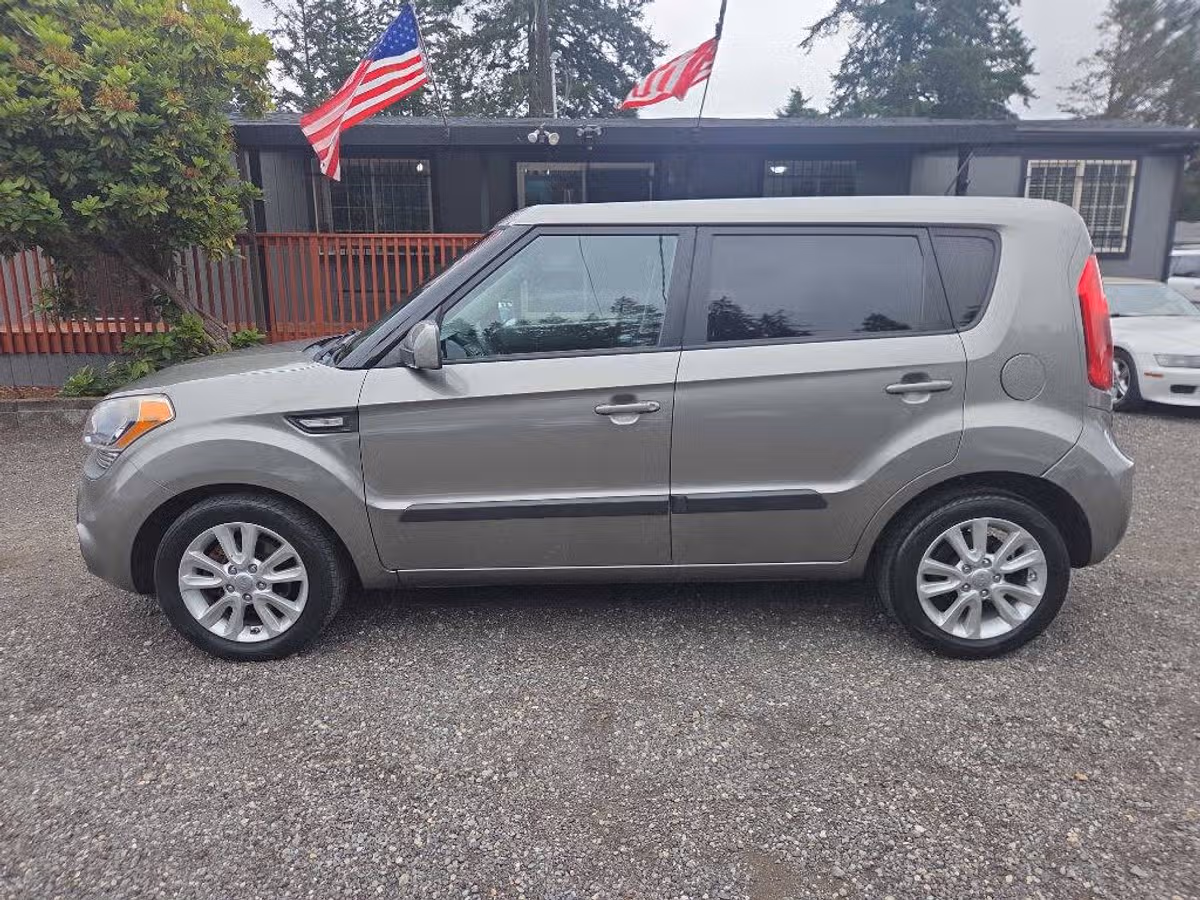 2013 Kia Soul Base Crossover Image 5