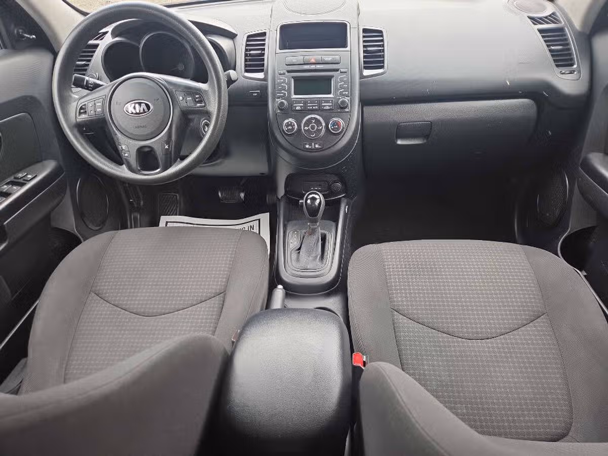 2013 Kia Soul Base Crossover Image 11