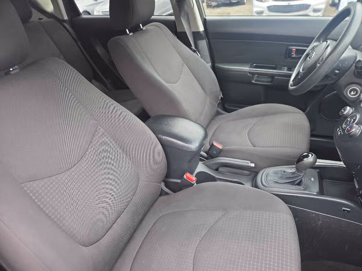 2013 Kia Soul Base Crossover Image 13