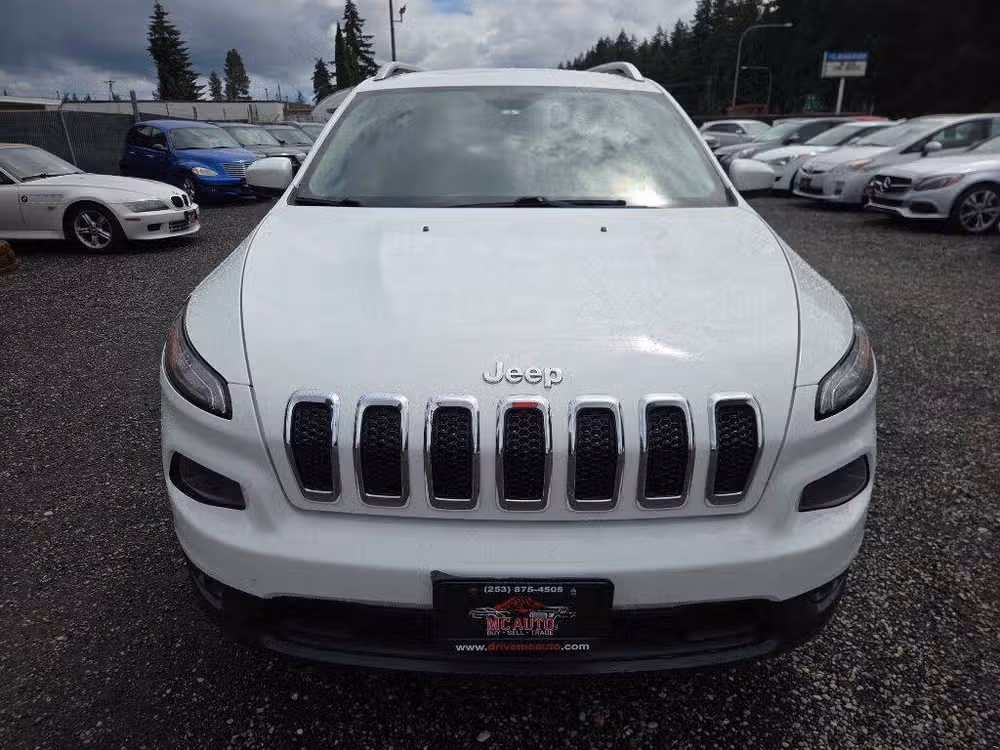 2015 Jeep Cherokee Latitude Lower Image 1